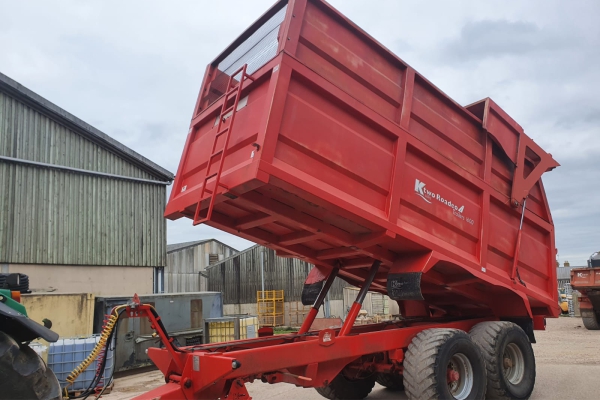 AW 12 tonner grain trailer - front and side profile