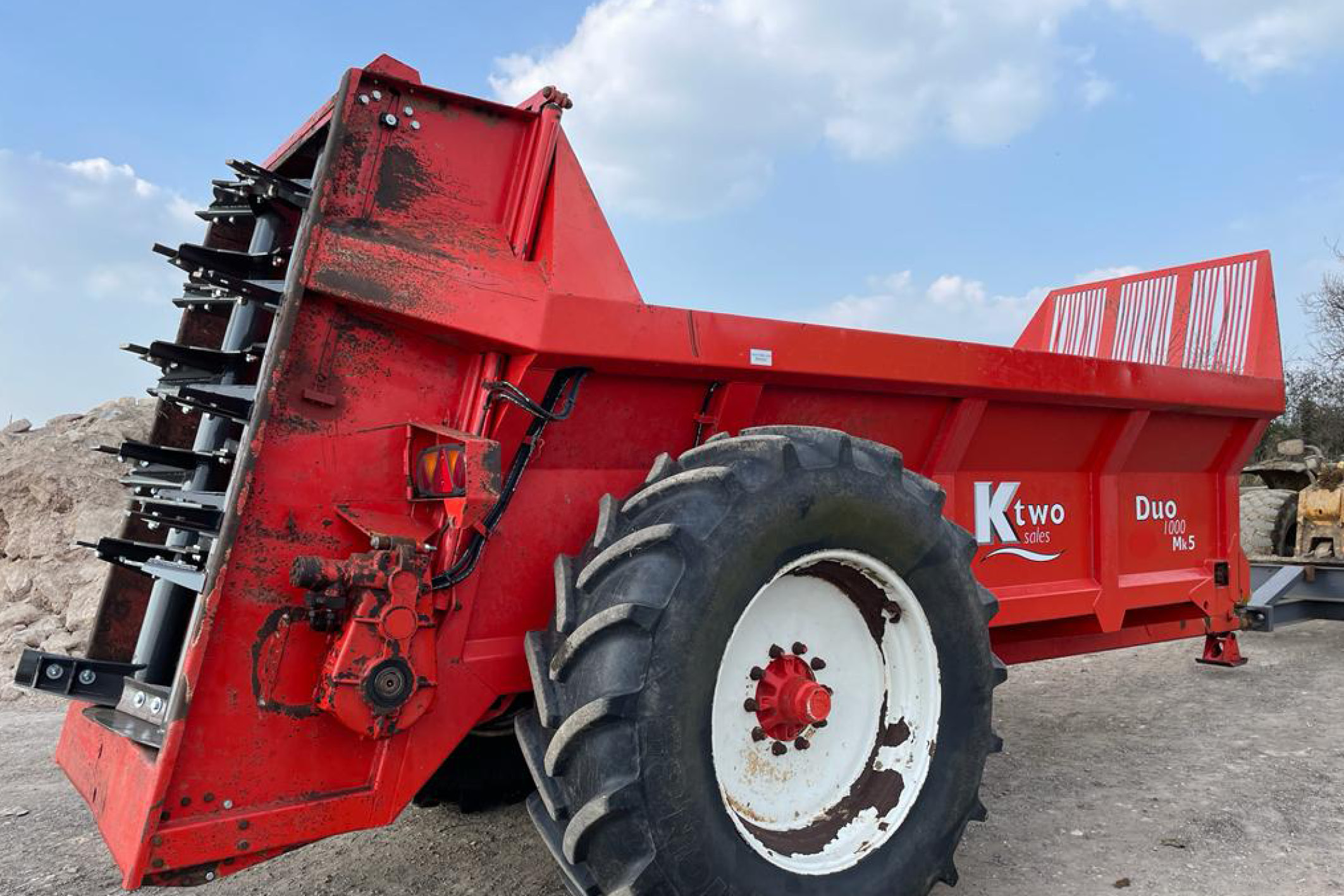 K Two Duo 900 Muck Spreader
