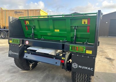 Rear view of NUMAC 12t trailer